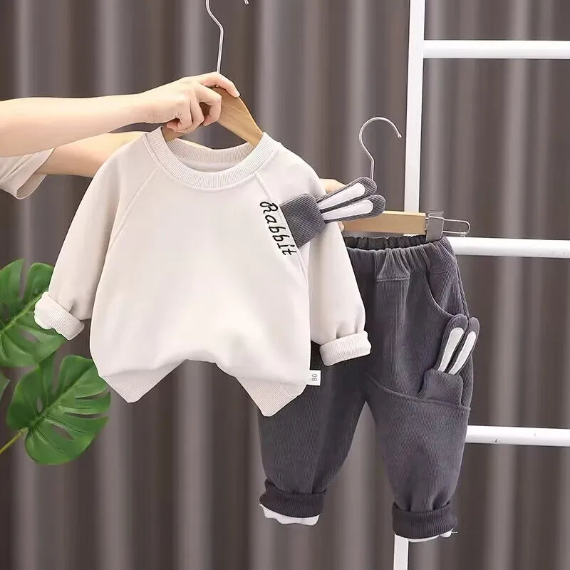 Autumn and Winter Boys Clothing Set